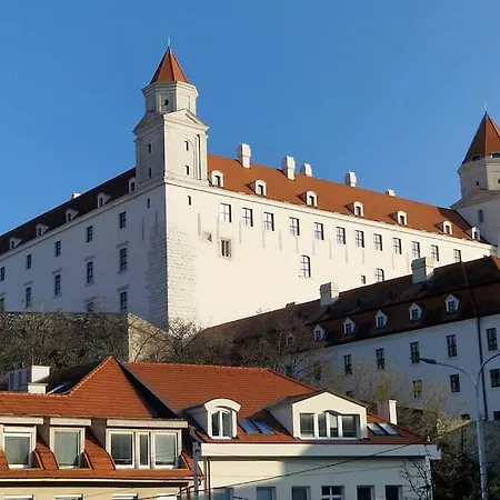 Apartamento Near Castle Bratislava